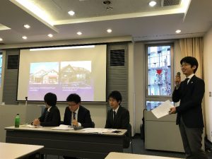 （右：モデレーターの早川尚志弁護士）